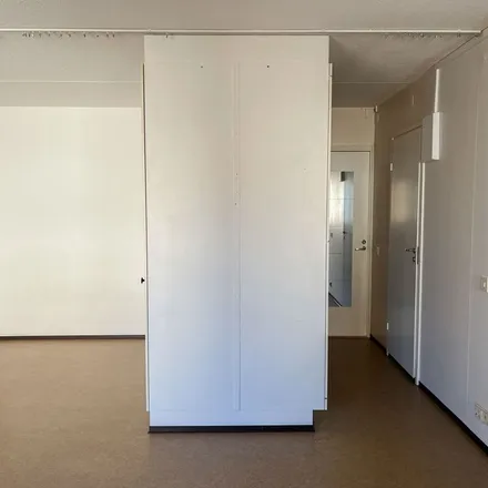 Image 4 - Keihästie 4, 01280 Vantaa, Finland - Apartment for rent