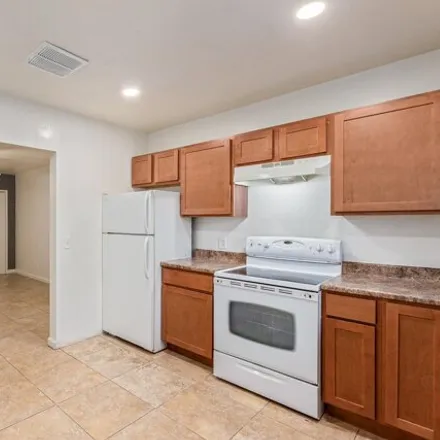 Image 1 - 1819 East Sheridan Street, Phoenix, AZ 85006, USA - Apartment for rent