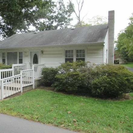 Image 1 - 10677 Country Club Road Northeast, Cumberland, MD 21502, USA - House for sale