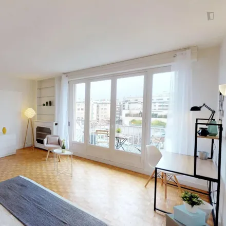 Image 4 - 24 Rue Claude Lorrain, 75016 Paris, France - Room for rent