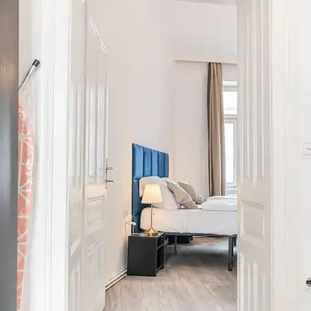 Rent this 2 bed apartment on Altmannsdorfer Straße 90 in 1120 Vienna, Austria