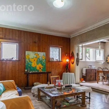 Buy this 4 bed house on Henry Dunant in Partido de San Fernando, B1646 GHH San Fernando
