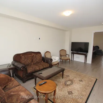 Rent this 4 bed apartment on 3154 8th Line in Bradford West Gwillimbury, ON L3Z 0C1