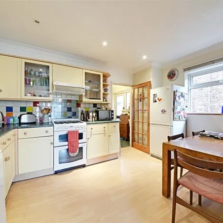 Rent this 1 bed apartment on 102-104 Hertford Road in London, N2 9BW