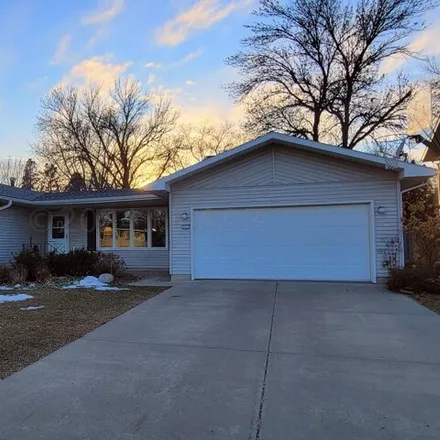 Buy this 4 bed house on 2497 9th Street South in Fargo, ND 58103