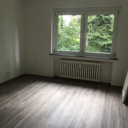 Image 5 - Kaiserswerther Straße 107, 47249 Duisburg, Germany - Apartment for rent