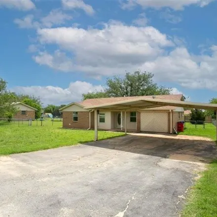 Image 2 - 409 W Reed St, Petrolia, Texas, 76377 - House for sale