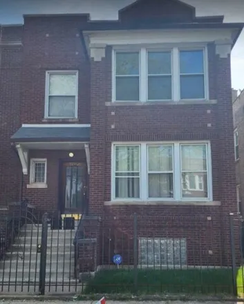 Rent this 3 bed house on 7207 South Evans Avenue in Chicago, IL 60619