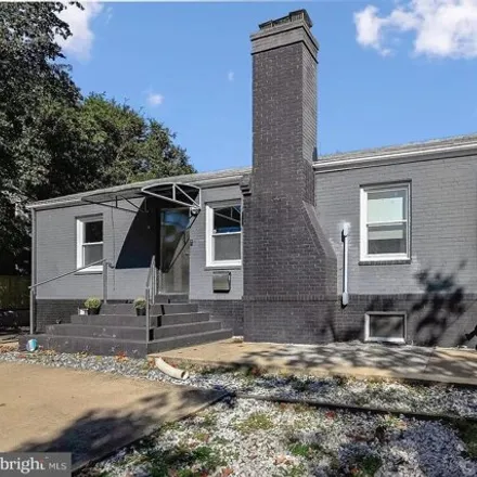 Buy this 4 bed house on 4605 Hunt Avenue in Bethesda, MD 20815