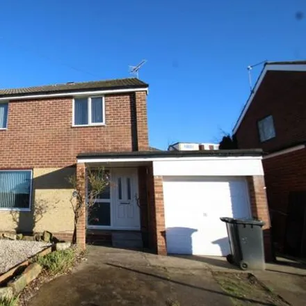 Rent this 3 bed house on Church Avenue in Leeds, LS6 4JX