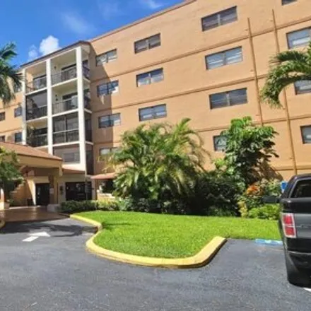 Rent this 2 bed condo on 701 Northwest 19th Street in Middle River Vista, Fort Lauderdale