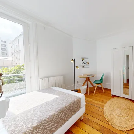Image 4 - 61 rue des Cloys - Room for rent