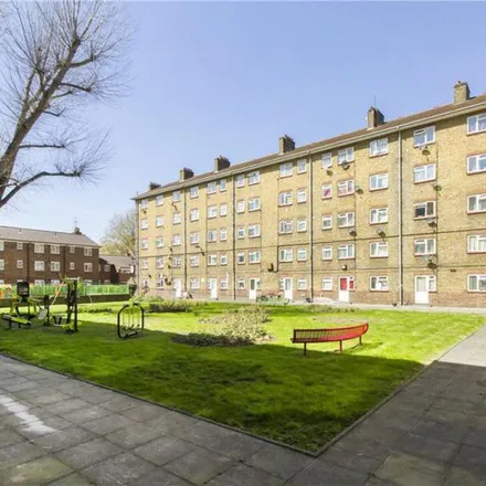 Rent this 3 bed apartment on Barham House in Kinglake Street, London