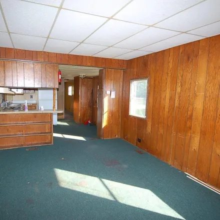 Image 2 - Fresh Annointing Church of God, Manning Street, Cadillac, MI 49601, USA - House for sale