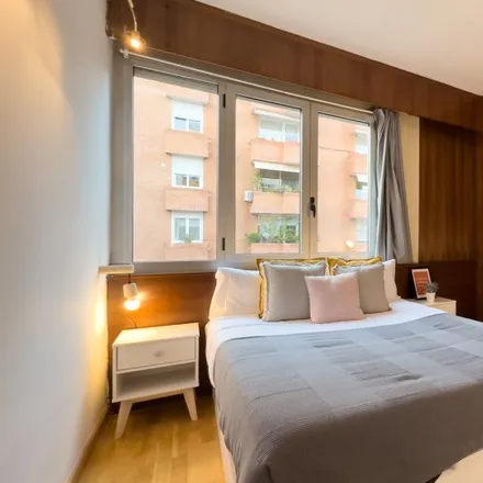 Rent this 6 bed room on Carrer de Benet Mateu in 38, 08034 Barcelona