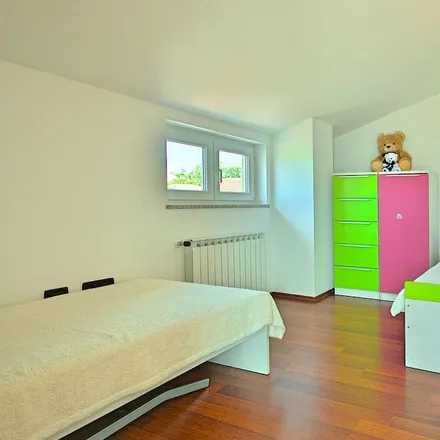 Image 4 - 52465 Tar, Croatia - Duplex for rent