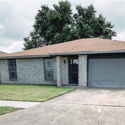 Rent this 4 bed house on 7531 West Sandy Cove Drive in Ferncrest, New Orleans