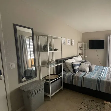Rent this 1 bed apartment on Louisiana