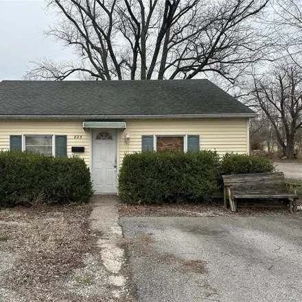 Image 1 - unnamed road, Carlinville, IL 62626, USA - House for sale
