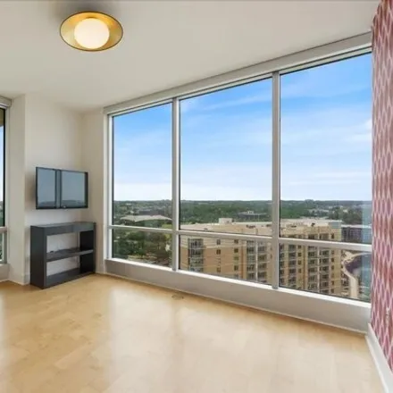 Image 2 - Spring, 300 Bowie Street, Austin, TX 78703, USA - Condo for rent