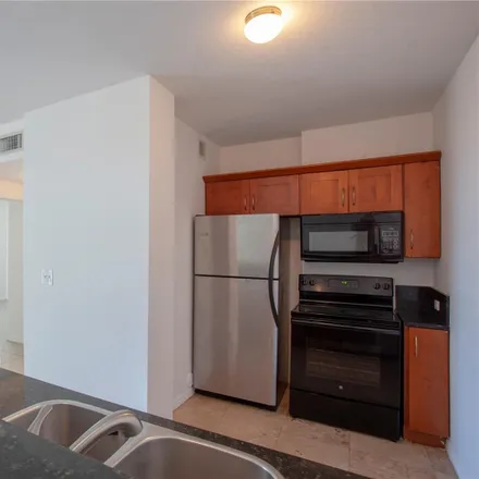 Image 2 - 425 Northeast 30th Street, Miami, FL 33137, USA - Apartment for rent