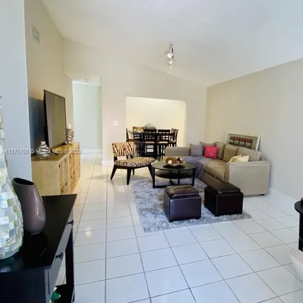 Image 7 - 1011 Southwest 139th Court, Miami-Dade County, FL 33184, USA - House for rent