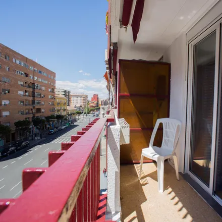 Image 2 - Avinguda del Port, 97, 46023 Valencia, Spain - Room for rent