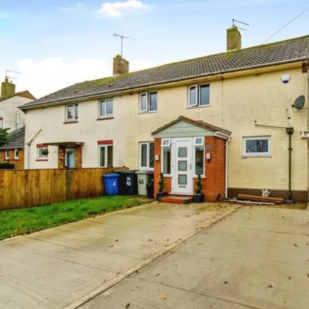 Buy this 3 bed townhouse on Woodlands Avenue in Spilsby, PE23 5EL
