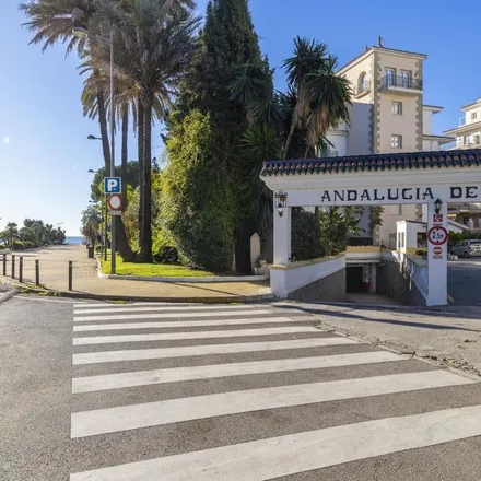 Rent this 3 bed apartment on Solo Qui in Calle de la Ribera, 29660 Marbella