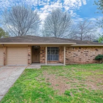 Buy this 3 bed house on 5920 Victory Drive in Houston, TX 77088