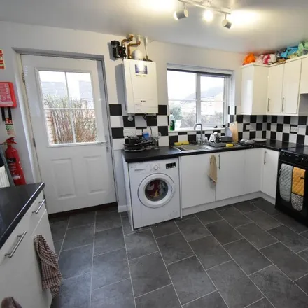 Rent this 5 bed duplex on 24 Horn-Pie Road in Norwich, NR5 9PW