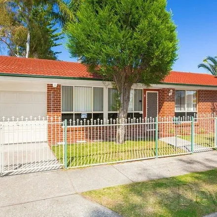 Rent this 3 bed apartment on 9 Nicholas Street in Lidcombe NSW 2141, Australia