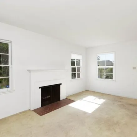 Image 7 - 3831 West Boulevard, Los Angeles, CA 90008, USA - House for sale