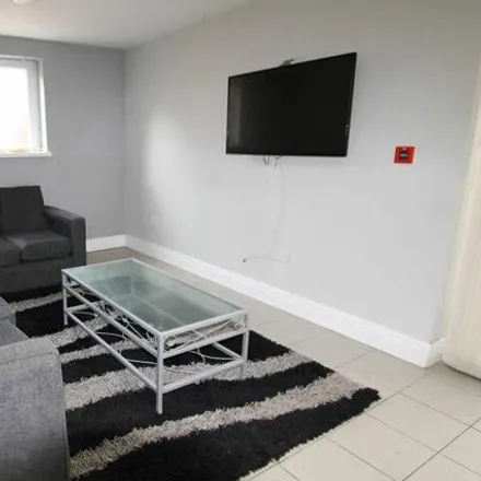 Rent this 7 bed townhouse on Hirwain Street in Cardiff, CF24 4JH