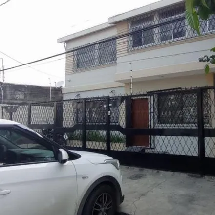 Image 1 - Dispensario Sagrado Familia, Avenida Machala 701, 090304, Guayaquil, Ecuador - Apartment for rent
