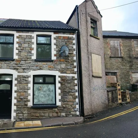 Rent this 2 bed townhouse on Castle Street in Abertillery, NP13 1DS
