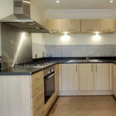 Buy this 1 bed apartment on London Road in Binfield, RG42 4FA
