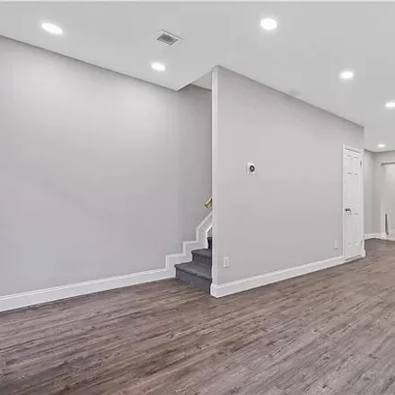Image 7 - 44 72nd Street, New York, NY 11209, USA - House for sale
