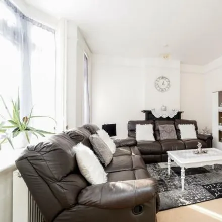 Rent this 3 bed apartment on Waterstones in Church Street, London