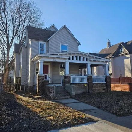 Buy this 6 bed house on 2410 North James Avenue in Minneapolis, MN 55411