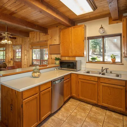 Image 6 - 10642 East Alder Creek Road, Truckee, CA 96161, USA - House for sale