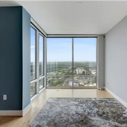Image 2 - Spring, 300 Bowie Street, Austin, TX 78703, USA - Condo for rent