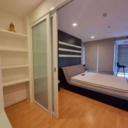 Rent this 1 bed apartment on Bangkok Bus Terminal (Eastern) in 928, Sukhumvit Road