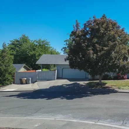 Buy this 3 bed house on 929 Northwest Donna Drive in Grants Pass, OR 97526