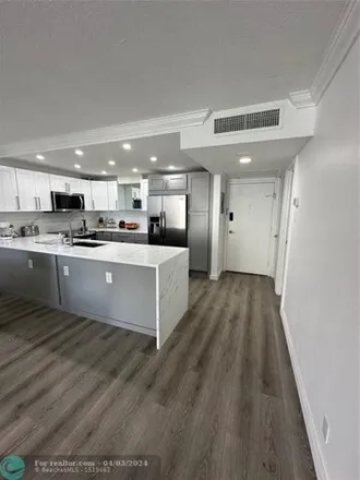 Image 5 - South Ocean Boulevard, Lauderdale-by-the-Sea, Broward County, FL 33062, USA - Condo for rent