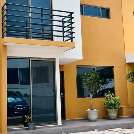 Buy this 3 bed house on LaGas in Avenida Comalcalco, 77533 Cancún