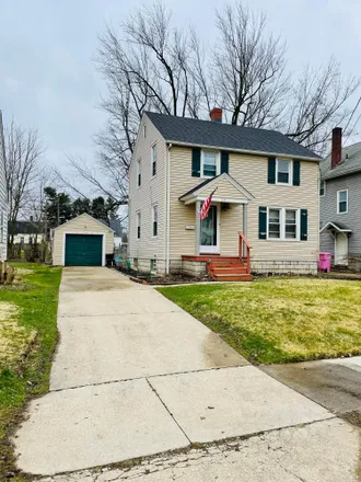 Buy this 2 bed house on 63 West Raleigh Avenue in Mansfield, OH 44907