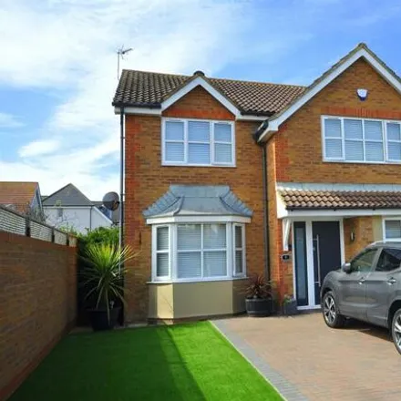 Buy this 5 bed house on Monarch Gardens in Eastbourne, BN23 6JW