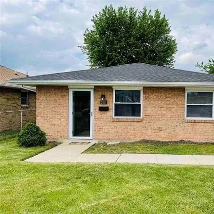 Buy this 3 bed house on 2613 Ome Avenue in Montgomery County, OH 45414