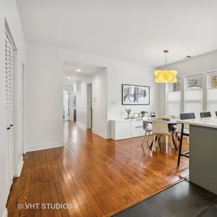 Image 8 - 1648-1650 West Hollywood Avenue, Chicago, IL 60660, USA - Condo for sale